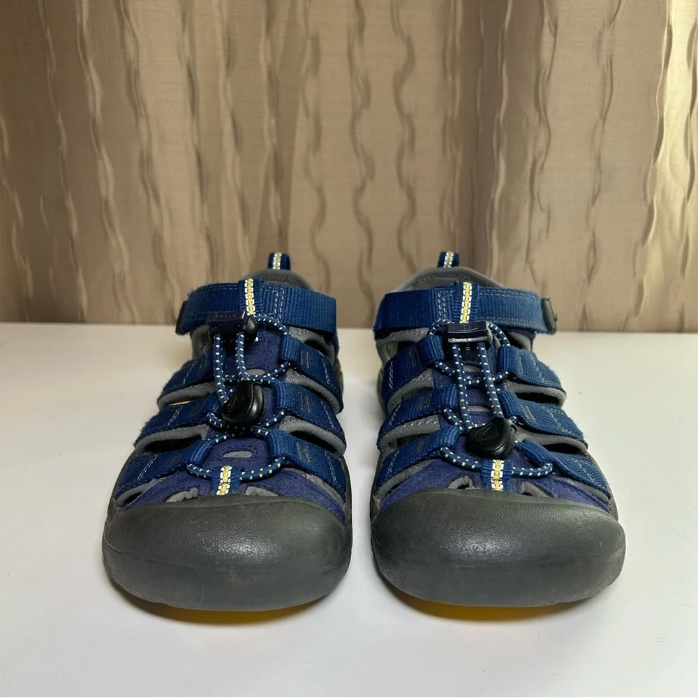 Keen Newport H2 Youth Big Kid's 3 Navy Waterproof Toggle Laced Unisex 1009962